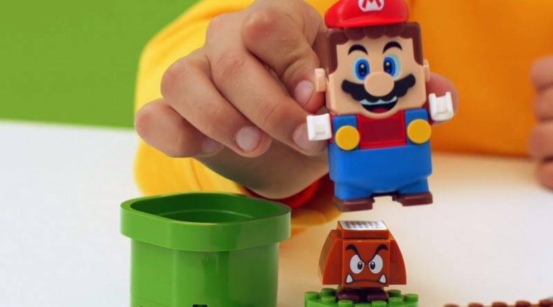 Lego Shows Off New Super Mario Power-Up Packs